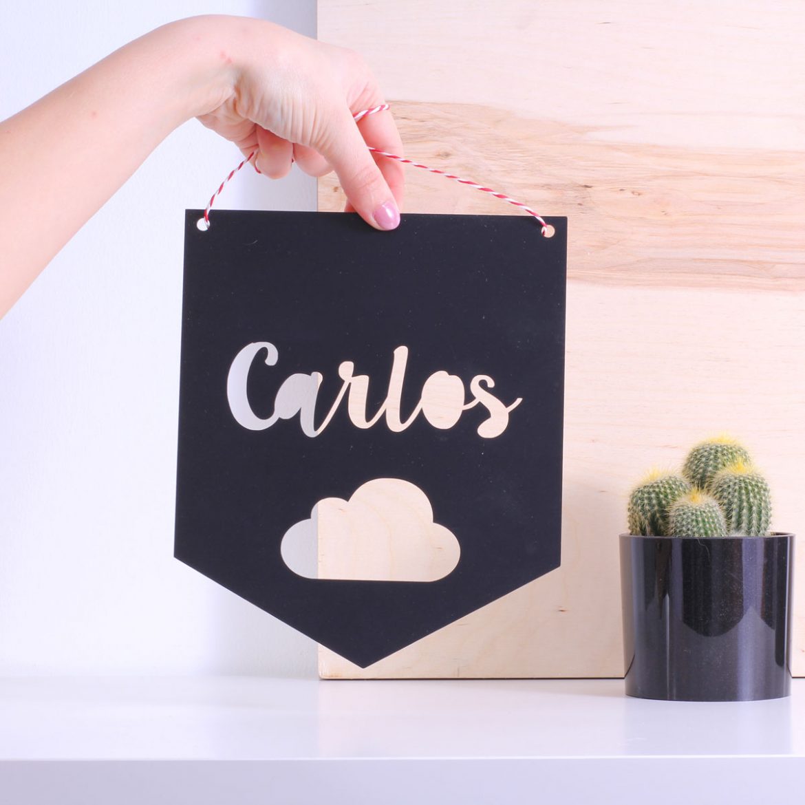 Banderola-de-Madera-Personalizada