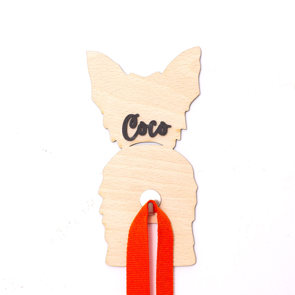 Soporte-para-Correa-de-Perro-Personalizado-02